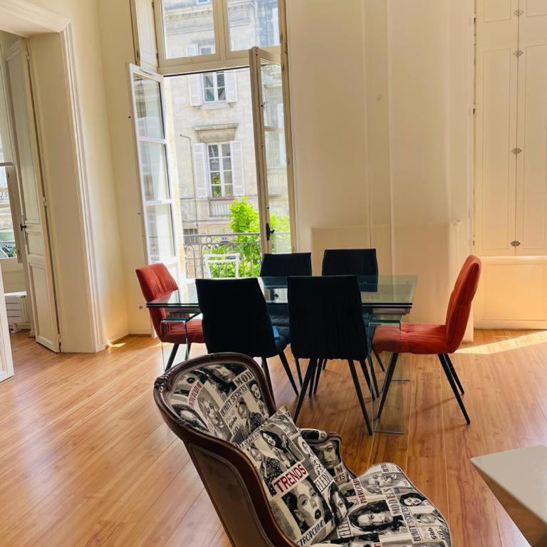 Magnifique Apt centre historique - Appartement - 24