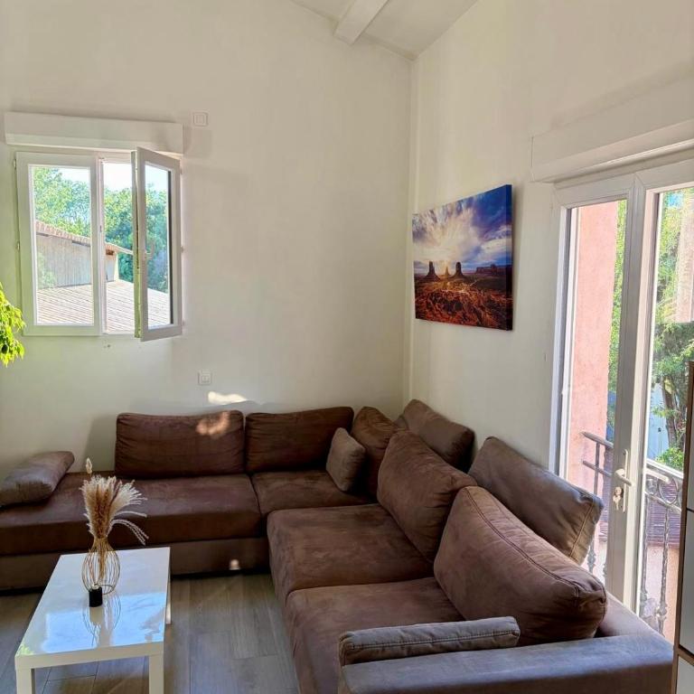 Large, bright loft with mezzanine - Appartement 1 Chambre - 3