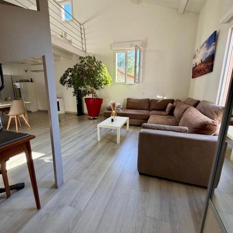 Large, bright loft with mezzanine - Appartement 1 Chambre - 7