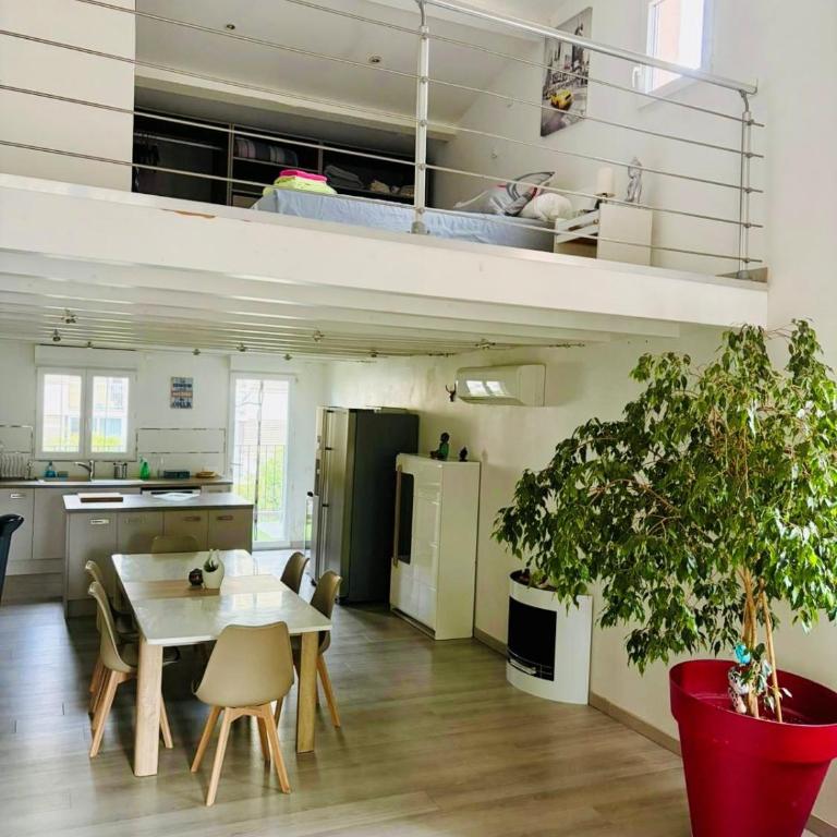 Large, bright loft with mezzanine - Appartement 1 Chambre - 2