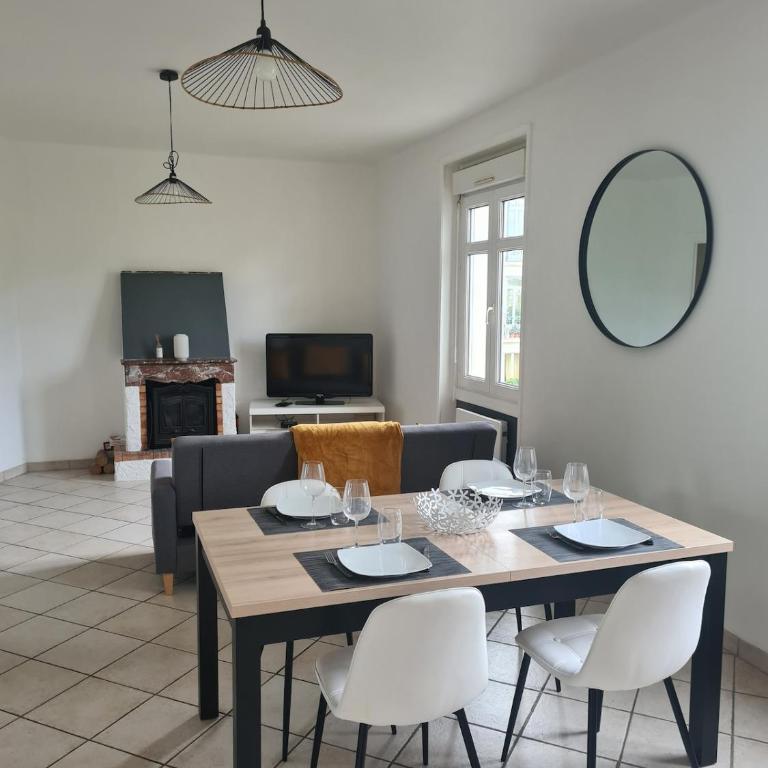 Large Apartment 56 m2 Nantes-ile de Nantes - Apartamento de 1 dormitorio - 2