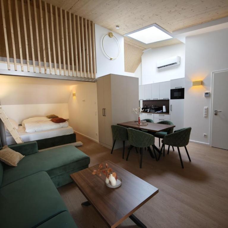 Homely Stay City Apartments - Deluxe Studio mit Kingsize-Bett - 11