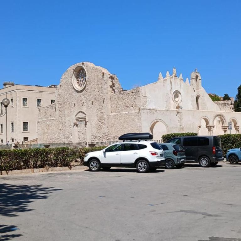 Casa Teatro Greco - 50m dal Teatro Greco - Vicino Ospedale - Appartamento con 1 Camera da Letto - 28