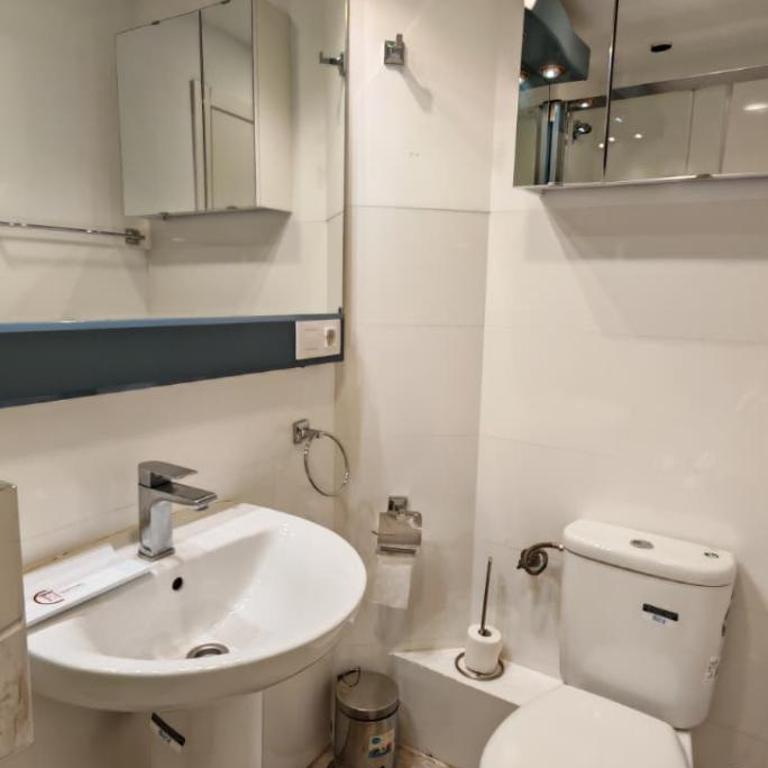 Piso familiar - Apartment mit 4 Schlafzimmern und einem Balkon - 14