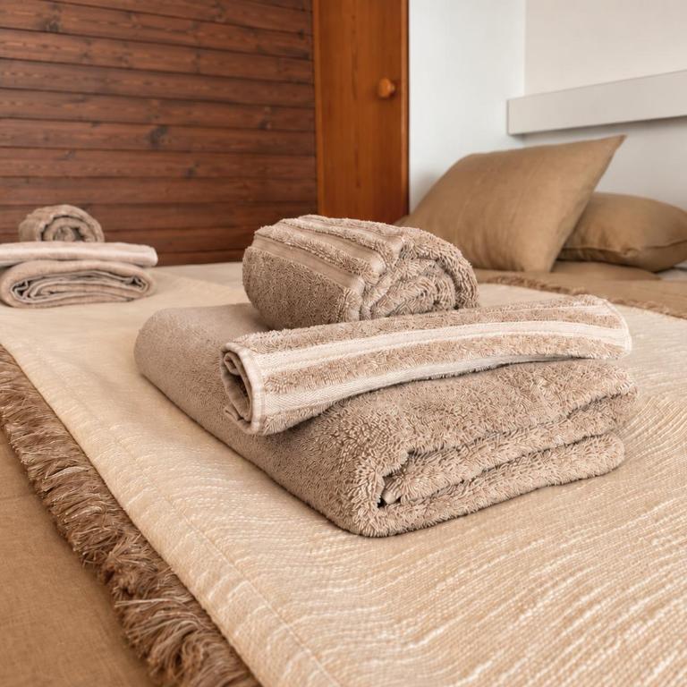 Cozy Alpine Studio in Leukerbad with Mountain View - Estudio con terraza - 8