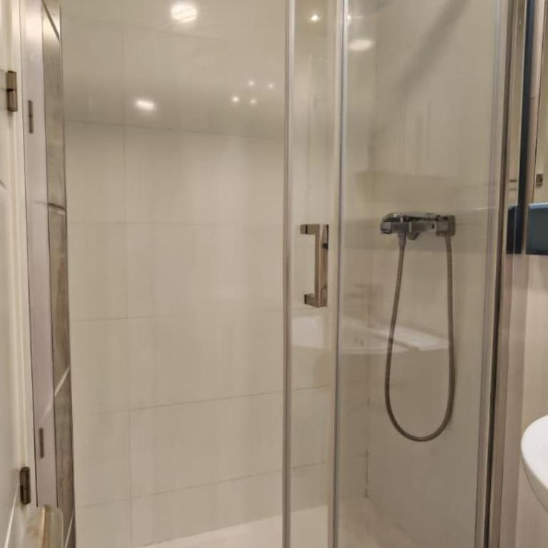 Piso familiar - Apartment mit 4 Schlafzimmern und einem Balkon - 16
