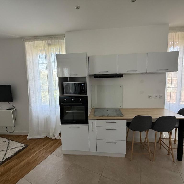 Beautiful studio in Villeurbanne - Appartement 1 Chambre - 13