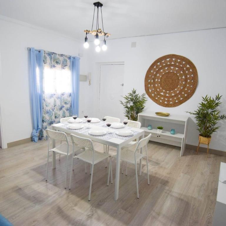 Ático Aguayos con terraza y cuatro dormitorios. - Apartment - 34