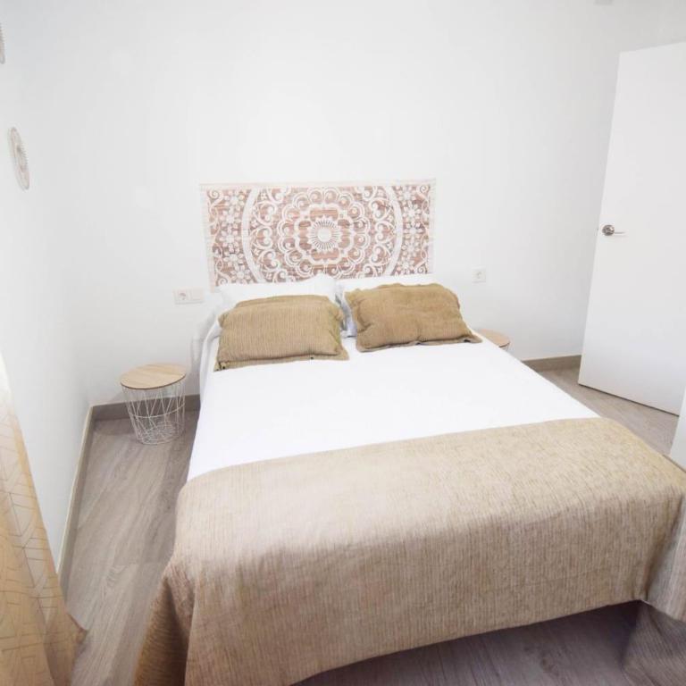 Ático Aguayos con terraza y cuatro dormitorios. - Apartment - 13