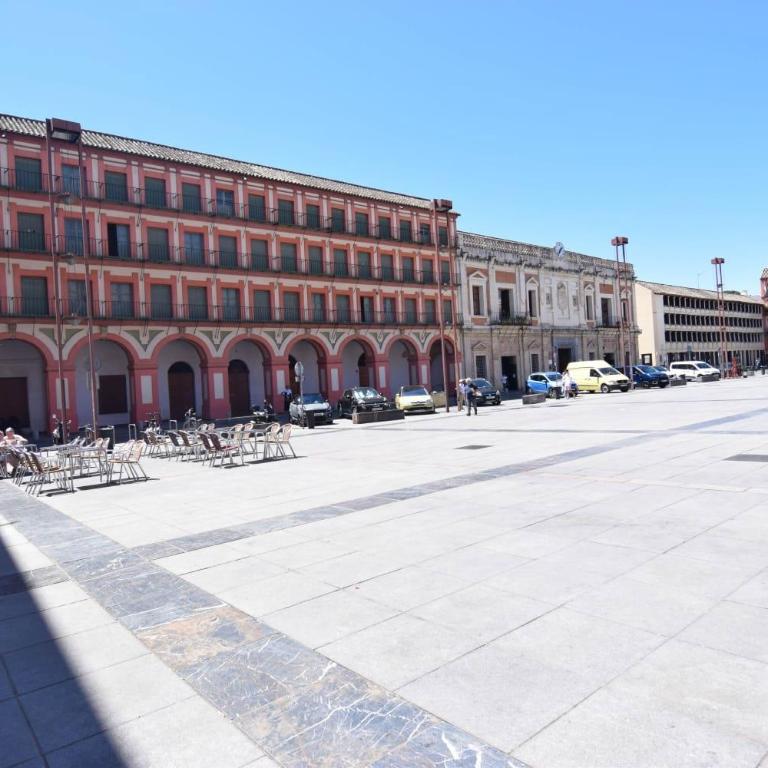 Ático Aguayos con terraza y cuatro dormitorios. - Apartment - 56