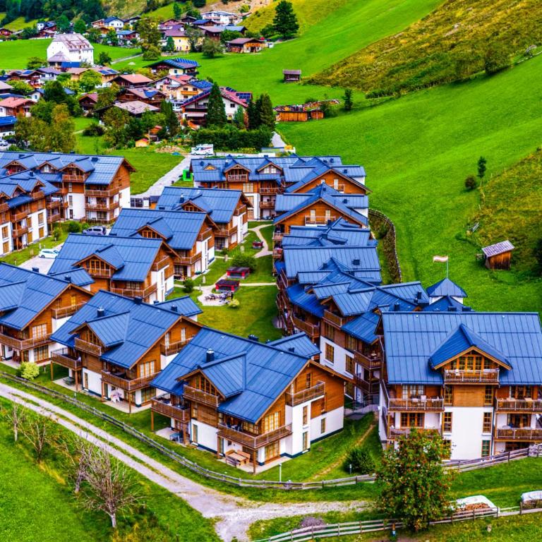 Modern Mountain Apart directly by Skiing area - Apartment - 2