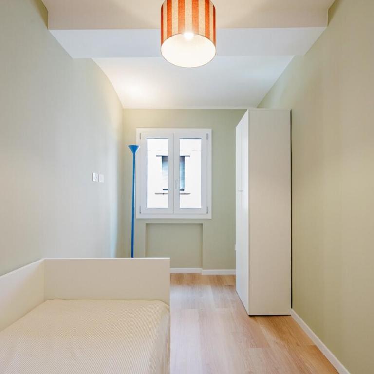Sage & Honey 5 Guests 200m AC Station Each Room - Two-Bedroom Apartment - 13