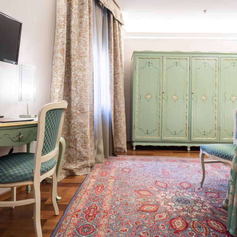 Albergo Cavalletto & Doge Orseolo - Camera Matrimoniale Superior con Vista Canale - 11
