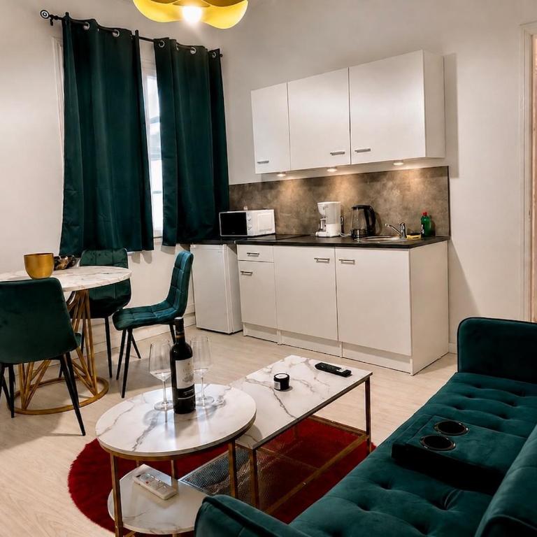 Elegant Apartment with shared courtyard-center - Appartement 1 Chambre - 1