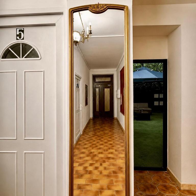 Elegant Apartment with shared courtyard-center - Appartement 1 Chambre - 21