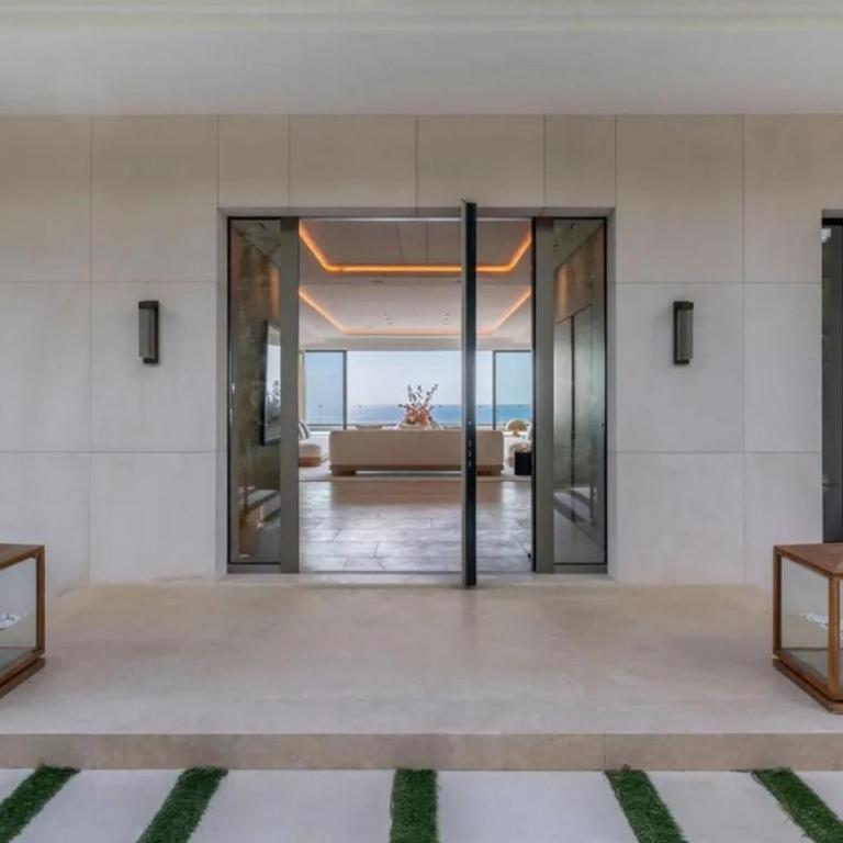 AntibesLuxuriousResidence - Villa avec Piscine Privée - 6