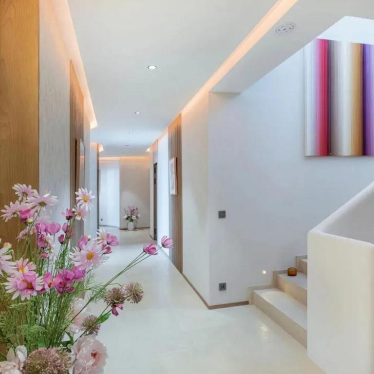 AntibesLuxuriousResidence - Villa avec Piscine Privée - 27