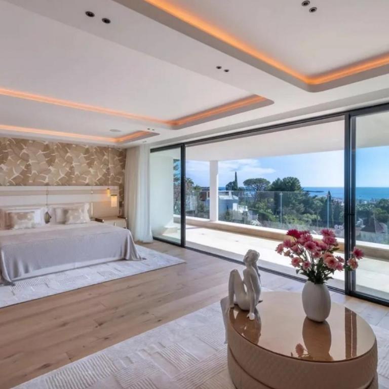 AntibesLuxuriousResidence - Villa avec Piscine Privée - 31