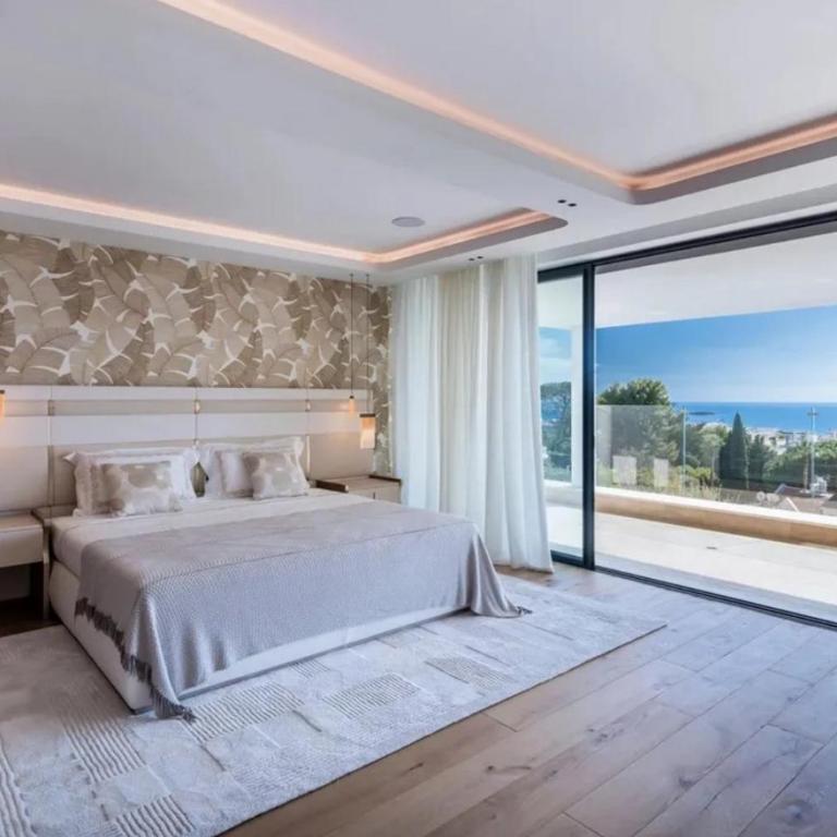 AntibesLuxuriousResidence - Villa avec Piscine Privée - 29