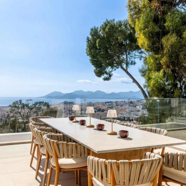 AntibesLuxuriousResidence - Villa avec Piscine Privée - 41
