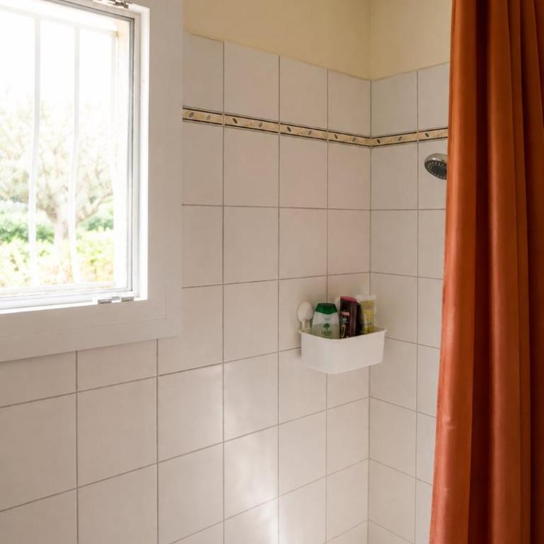 Maison avec terrasse et jardin à 10' de la plage - Maison 1 Chambre - 15