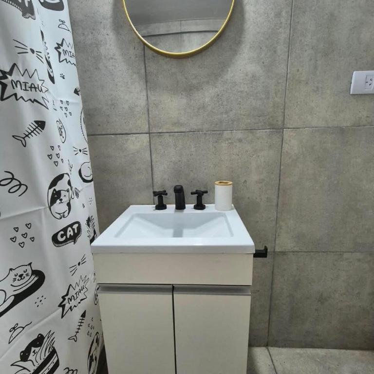 Excelente locación por San Juan 1400, centro Rosario - One-Bedroom Apartment - 2