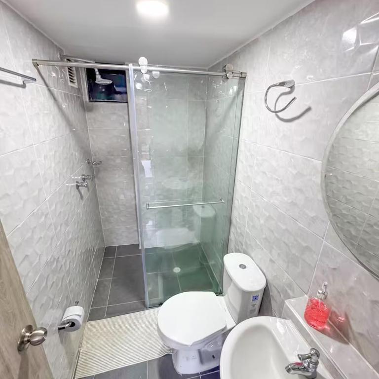 Apto Moderno 2 Hab con AC y Excelente Ubicación - Two-Bedroom Apartment - 19