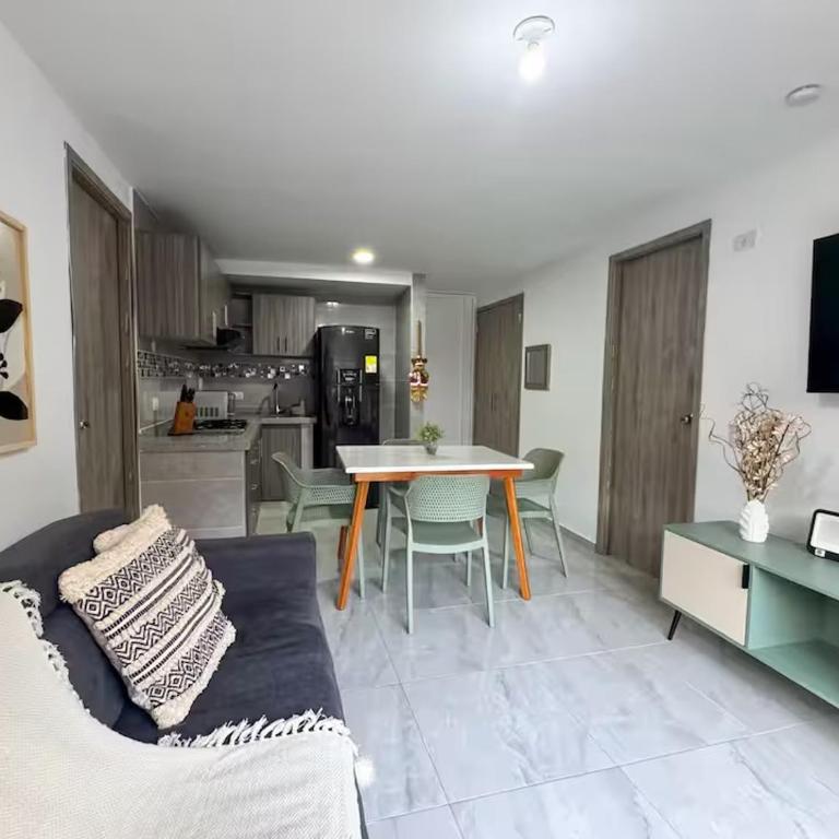 Apto Moderno 2 Hab con AC y Excelente Ubicación - Two-Bedroom Apartment - 22
