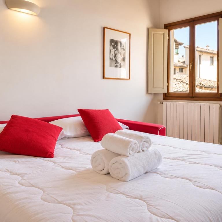 Santa Croce Suite View Apartment - Two-Bedroom Apartment with Balcony - 28