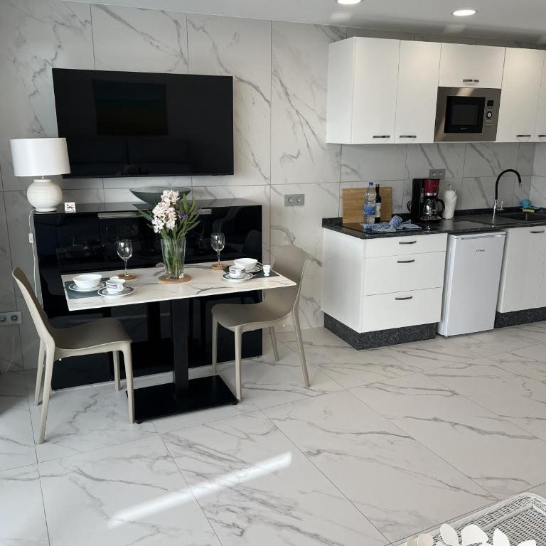 Apartment Hotel TABOGA - Apartamento de 1 dormitorio con terraza - 3