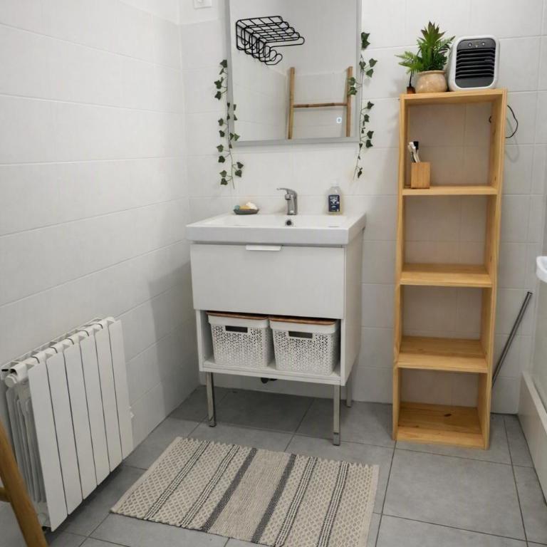 Voltaire YourHostHelper - Appartement 1 Chambre Classique avec Lit King-Size - 7