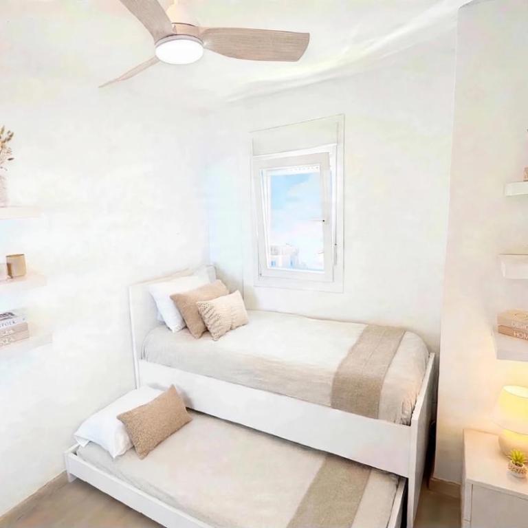 OCEAN PLAYAMAR - Premium beachfront terrace & pool - Apartment mit 3 Schlafzimmern - am Meer - 4