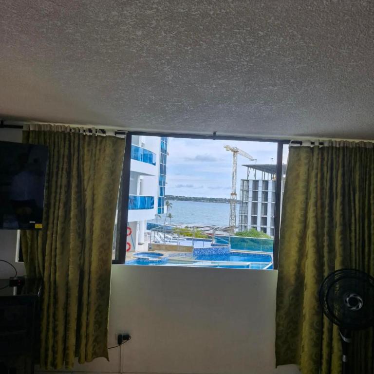 Elegant oceanfront family apartment - Two-Bedroom Apartment - 10