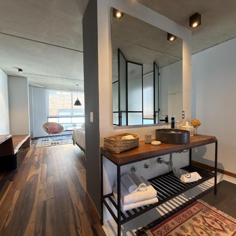 Be House - King Room - Free Parking - SPA Access - Estudio Deluxe con cama grande - 4