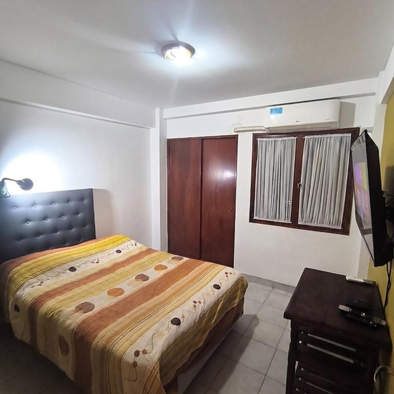 Depto 1D - Barrio Sur - Casa Historica y Plaza Independencia - One-Bedroom Apartment - 9