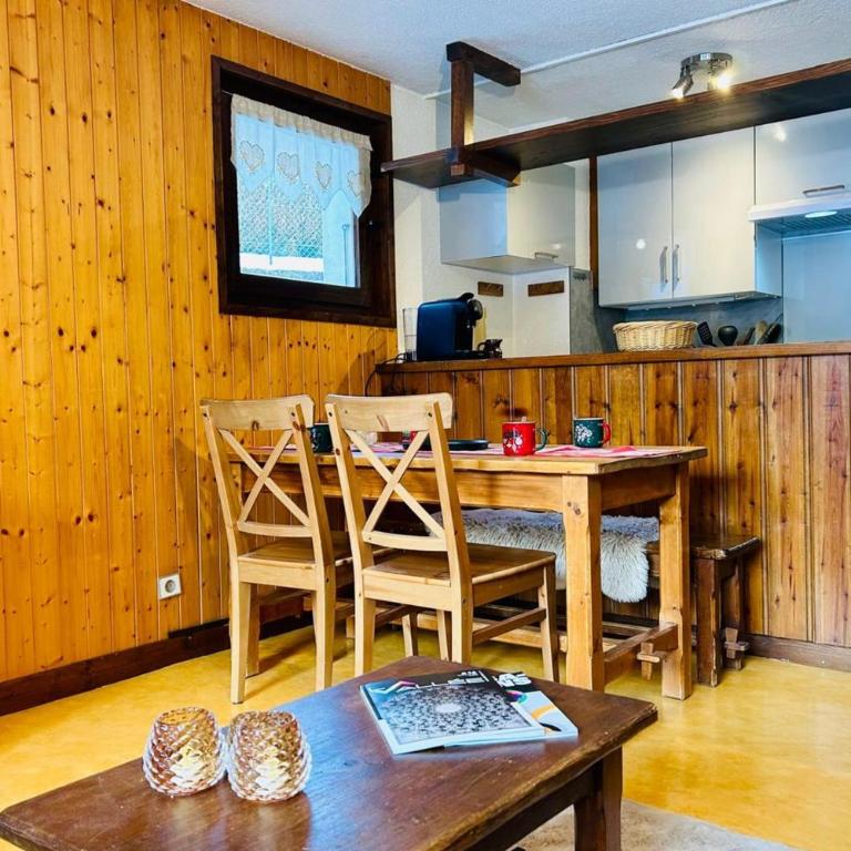 Cozy with garden parking and Mont-Blanc view - Apartment - 9