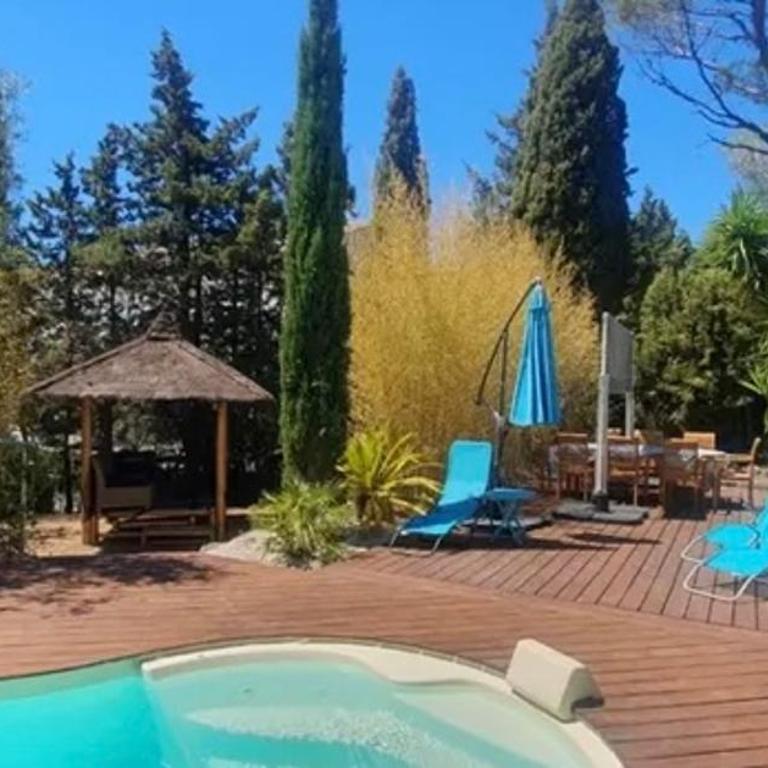 Villa 10 mn on foot from beaches, TGV station and city center with swimming pool - Villa - 1