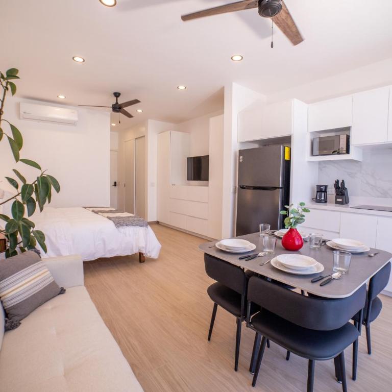 Modern Studio 3 blocks away from the marina King bed and pool - Apartamento de 1 dormitorio - 2