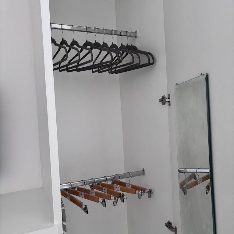 Modern Studio 3 blocks away from the marina King bed and pool - Apartamento de 1 dormitorio - 17
