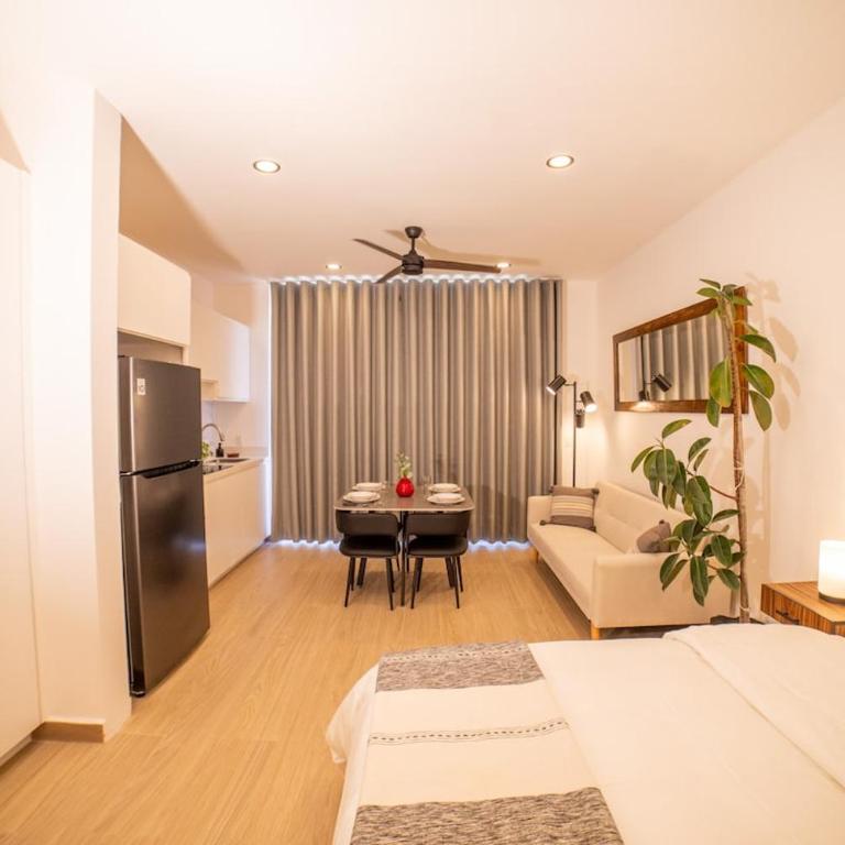Modern Studio 3 blocks away from the marina King bed and pool - Apartamento de 1 dormitorio - 32