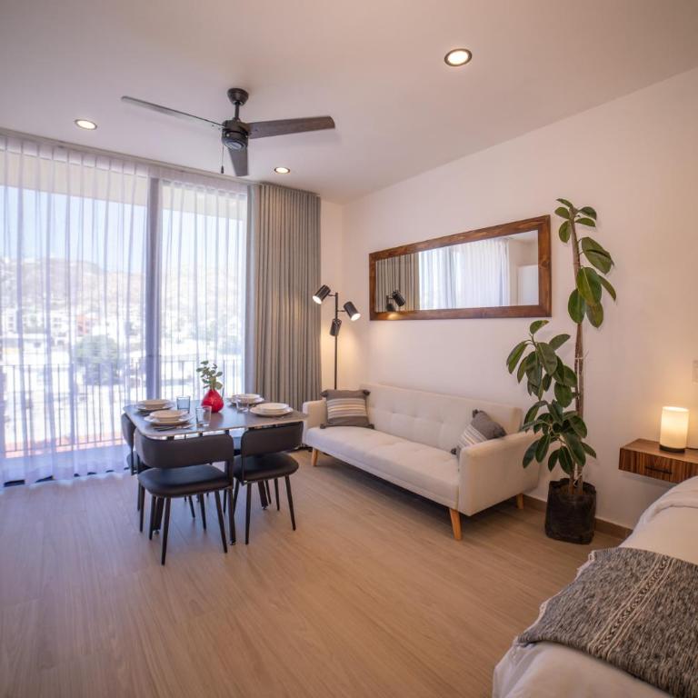 Modern Studio 3 blocks away from the marina King bed and pool - Apartamento de 1 dormitorio - 48