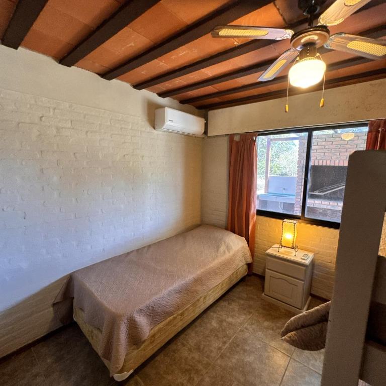 Casas alquiler barrio Los angeles - Two-Bedroom House - 7