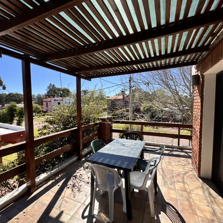 Casas alquiler barrio Los angeles - Two-Bedroom House - 14