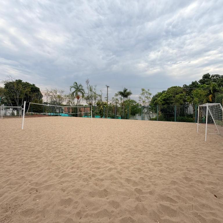 Casa campestre condominio Lagos del peñón - Casa de 5 dormitorios - 39