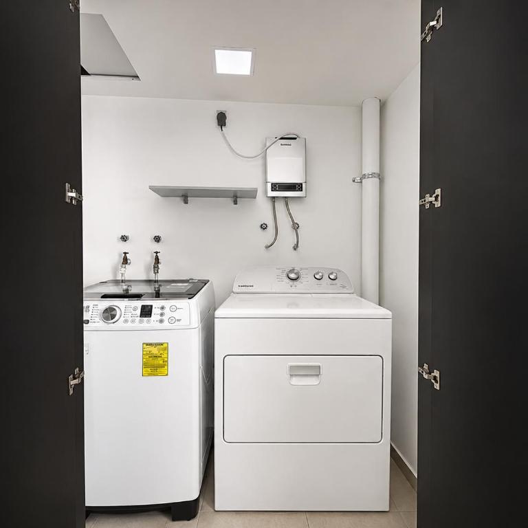 Suite Esquinera con Vista al Rio Puerto Santa Ana, Guayaquil - Apartamento de 1 dormitorio con vistas al río - 21