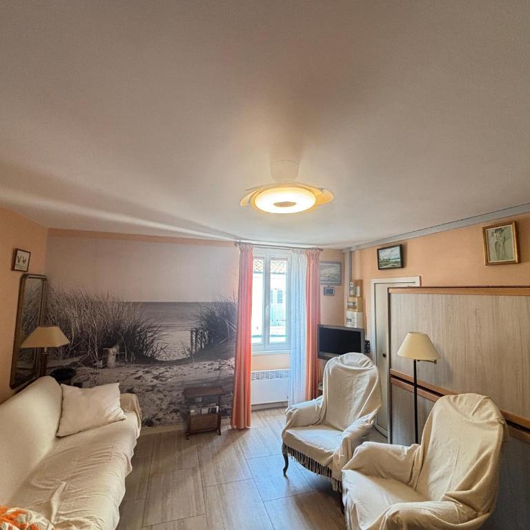 Studio cosy pour 2 à 50m de la plage, centre-ville, tout équipé - FR-1-197-507 - Studio - 18