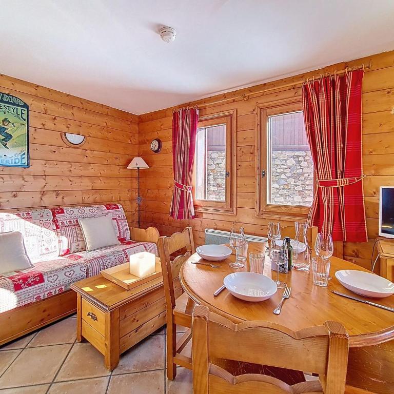 Appartement spacieux et lumineux, proche des pistes, balcon, accès piscine - FR-1-344-1270 - Appartement - 1