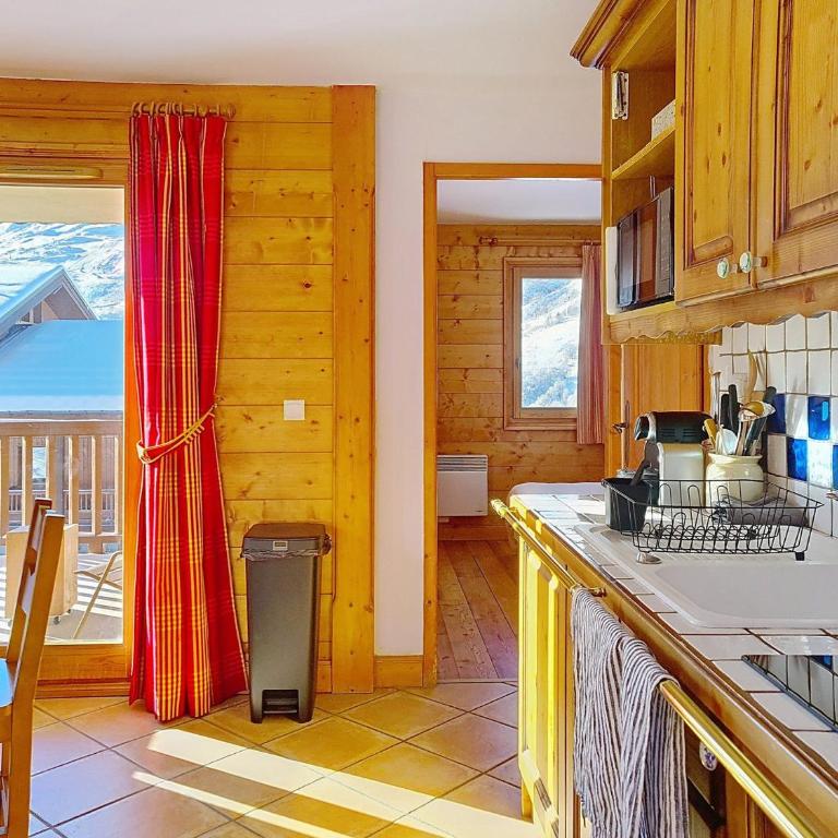 Appartement spacieux et lumineux, proche des pistes, balcon, accès piscine - FR-1-344-1270 - Appartement - 5