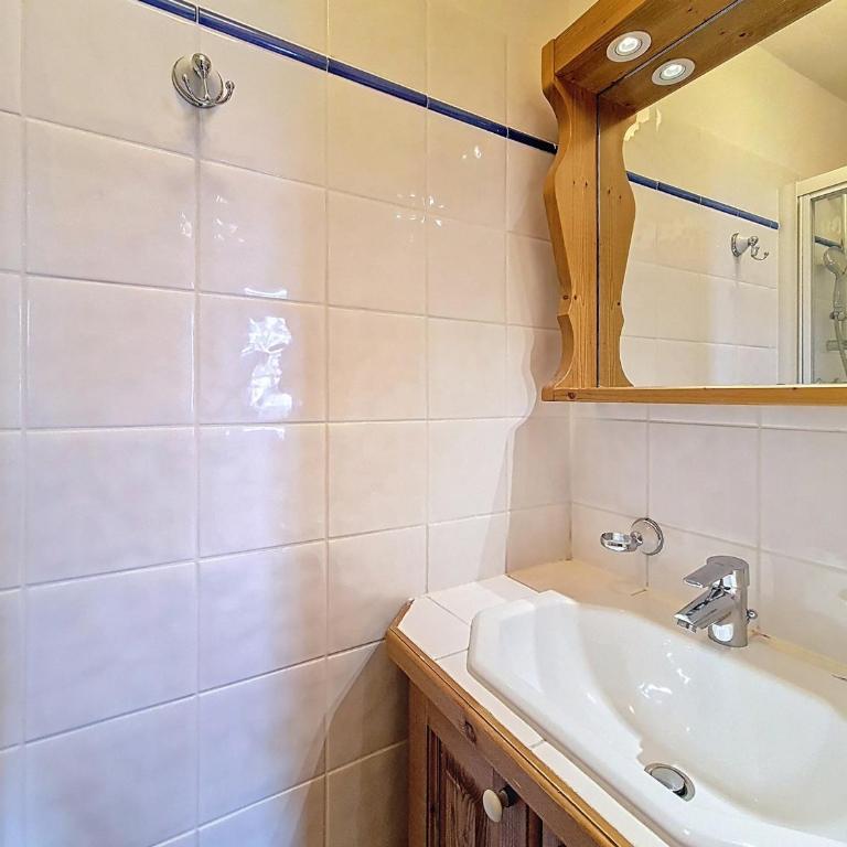 Appartement spacieux et terrasse - 6 pers. - FR-1-344-1342 - Appartement - 10