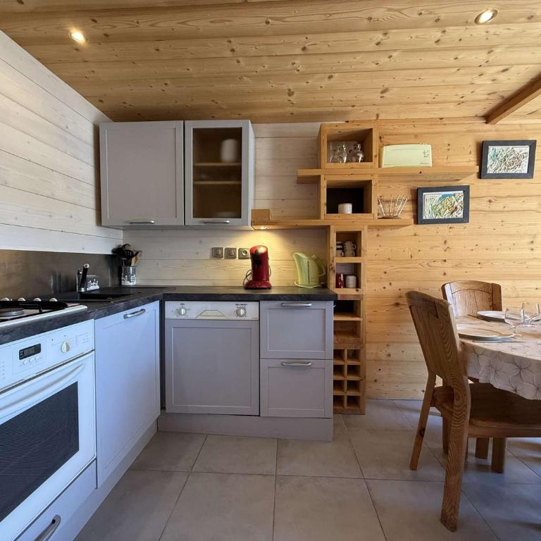 Studio mezzanine rénové, terrasse - 4/6 pers. - Apartamento de 1 dormitorio - 3